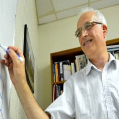 Les conseils d'un étudiant surdoué et d'un professeur engagé Les conseils d'un étudiant surdoué et d'un professeur engagé